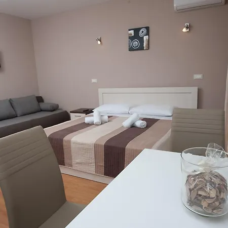 Apartments Vlasic Podstrana Exterior photo